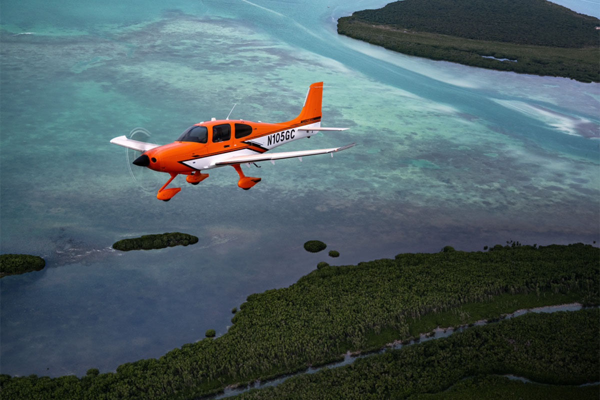 Cirrus SR Air To Air 07